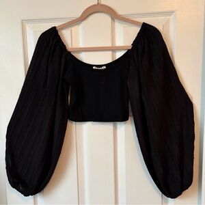 Mimosa Black Cropped Puff Sleeve Top size small
